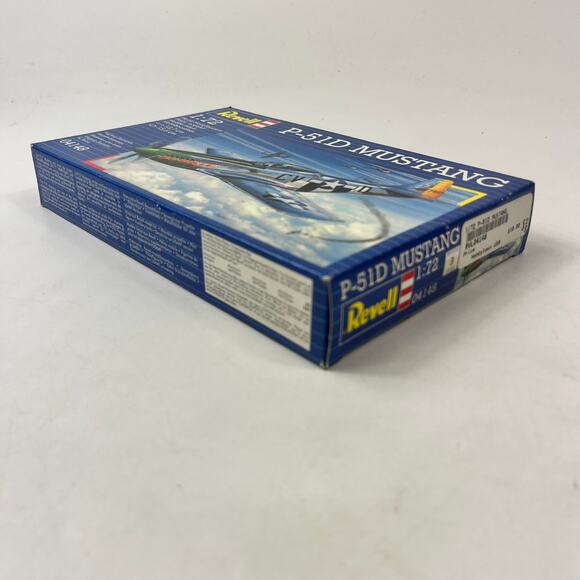 Revell P-51D Mustang 1/72 Scale Model Kit WWII Aircraft 04148 Open Box USAF - Picture 4 of 7